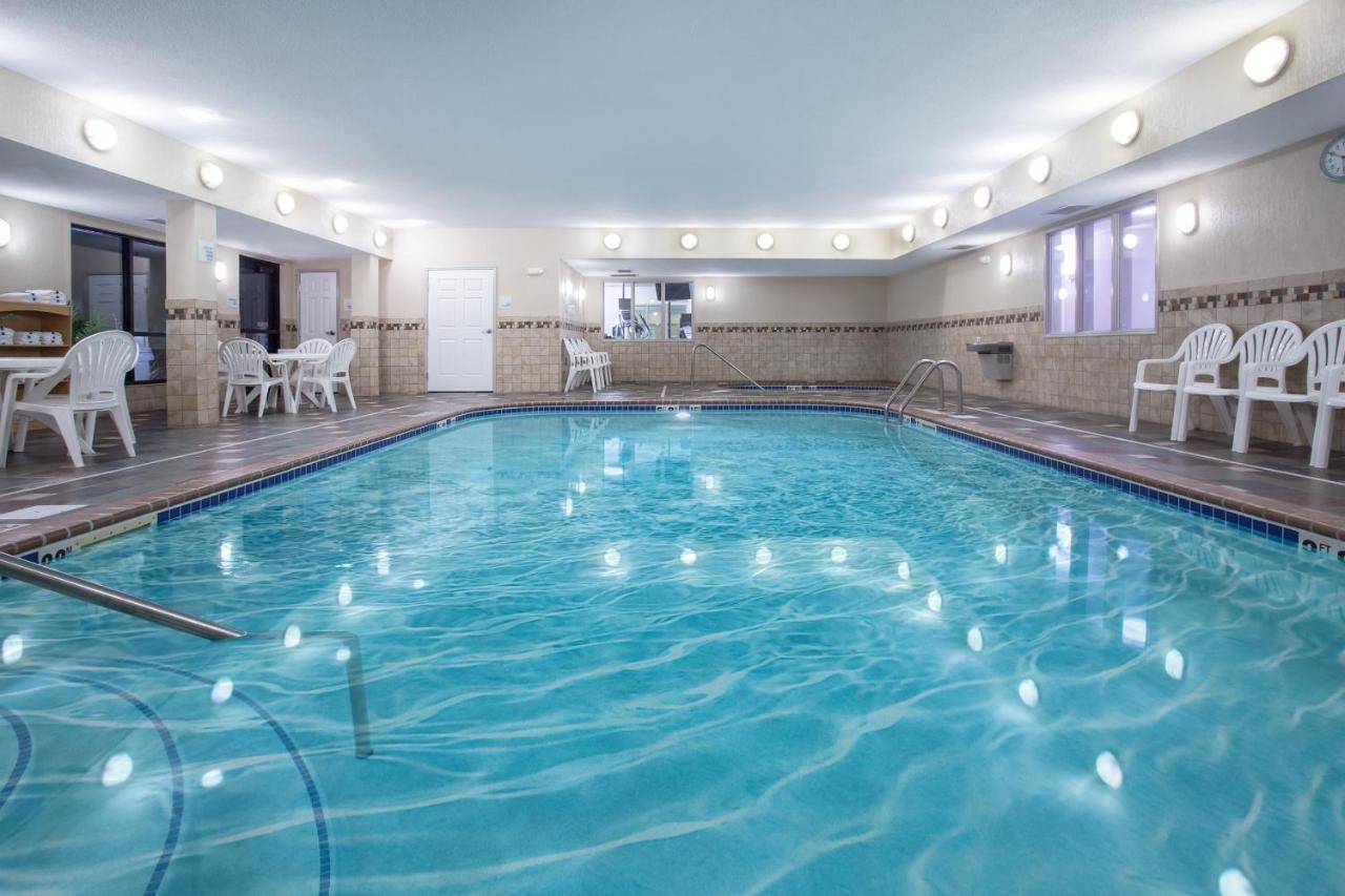 Holiday Inn Express Hotel & Suites Fort Collins By Ihg Zewnętrze zdjęcie