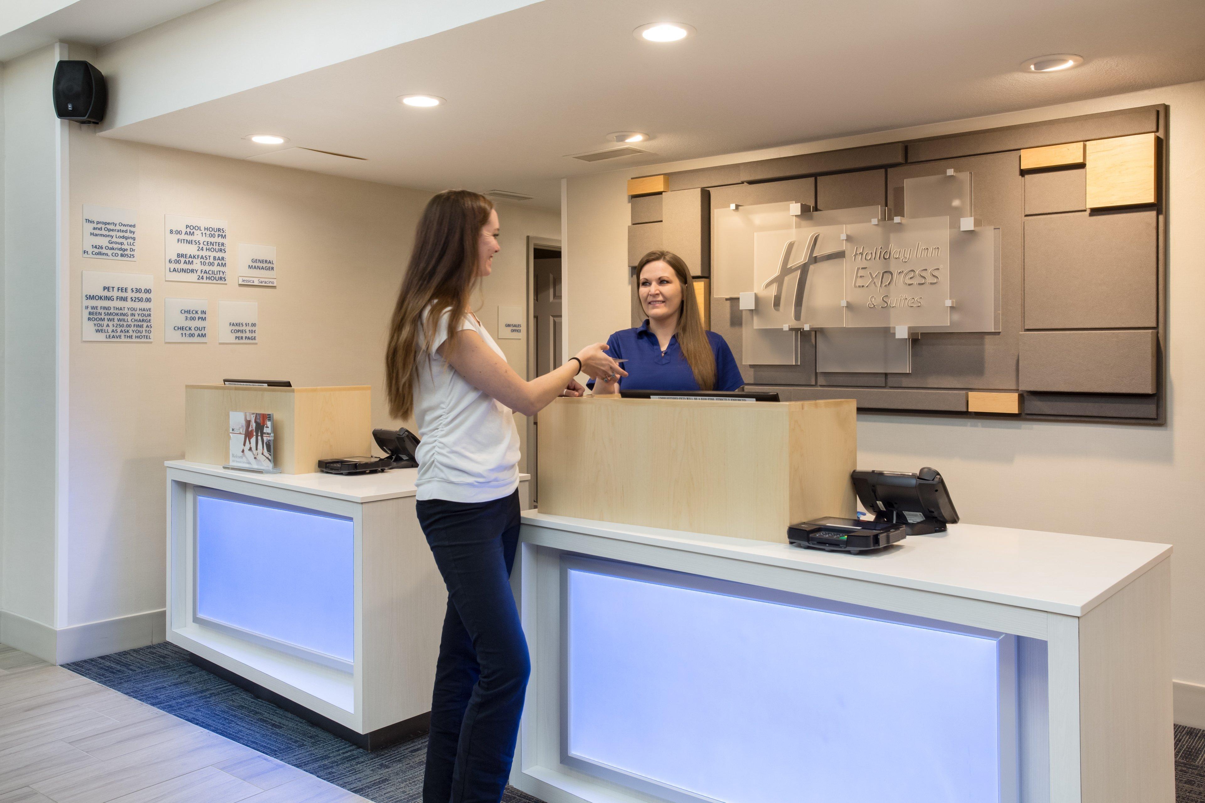 Holiday Inn Express Hotel & Suites Fort Collins By Ihg Zewnętrze zdjęcie